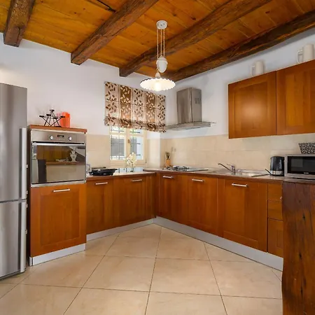 Villa My Ida With Pool In Visnjan, Istria