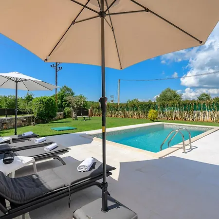 My Ida With Pool In Visnjan, Istria