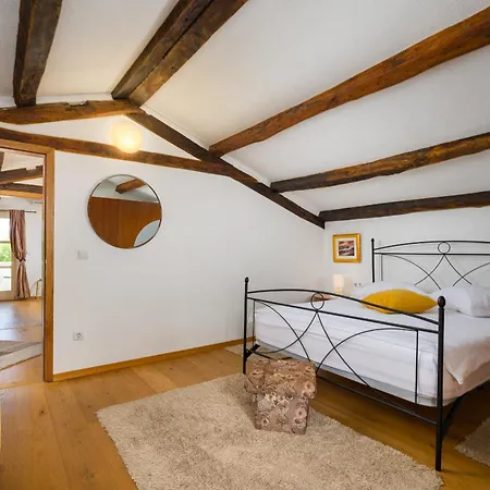 Villa My Ida With Pool In Visnjan, Istria Stuti