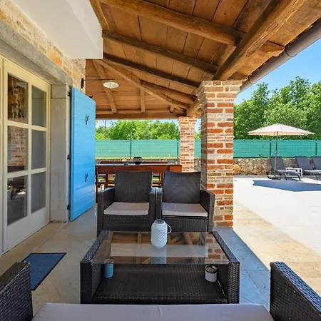 Villa My Ida With Pool In Visnjan, Istria