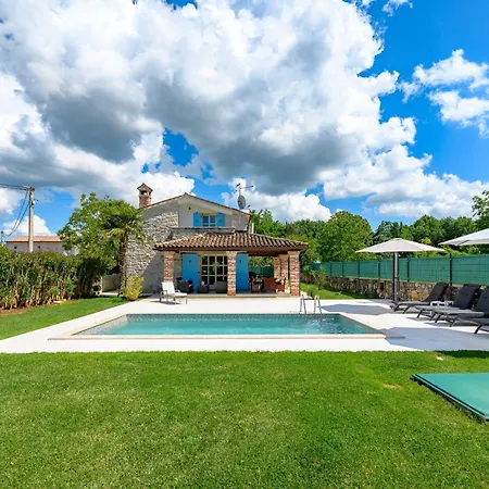 My Ida With Pool In Visnjan, Istria Stuti