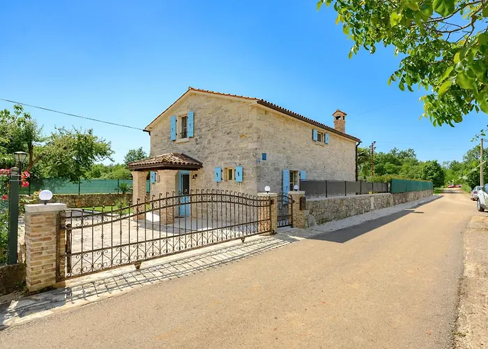 My Ida With Pool In Visnjan, Istria *