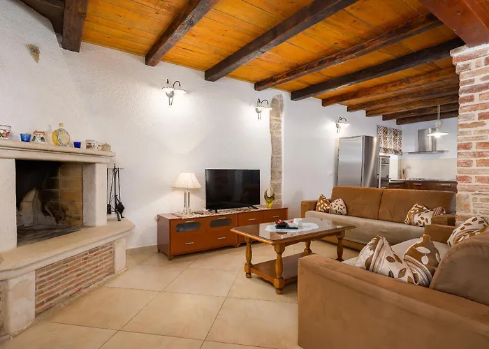 Villa My Ida With Pool In Visnjan, Istria Stuti