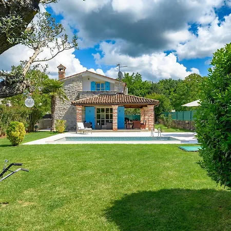 Villa My Ida With Pool In Visnjan, Istria Stuti